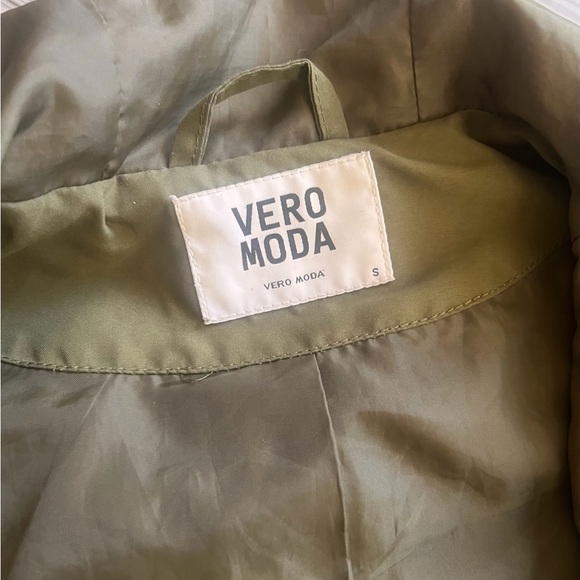 Vero Moda Olive Green Hooded Jacket - Picture 2 of 5